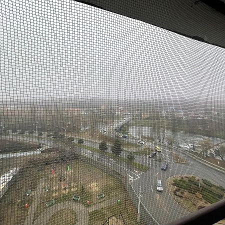 Lovely 3 bedrooms Apartament Oradea Buitenkant foto